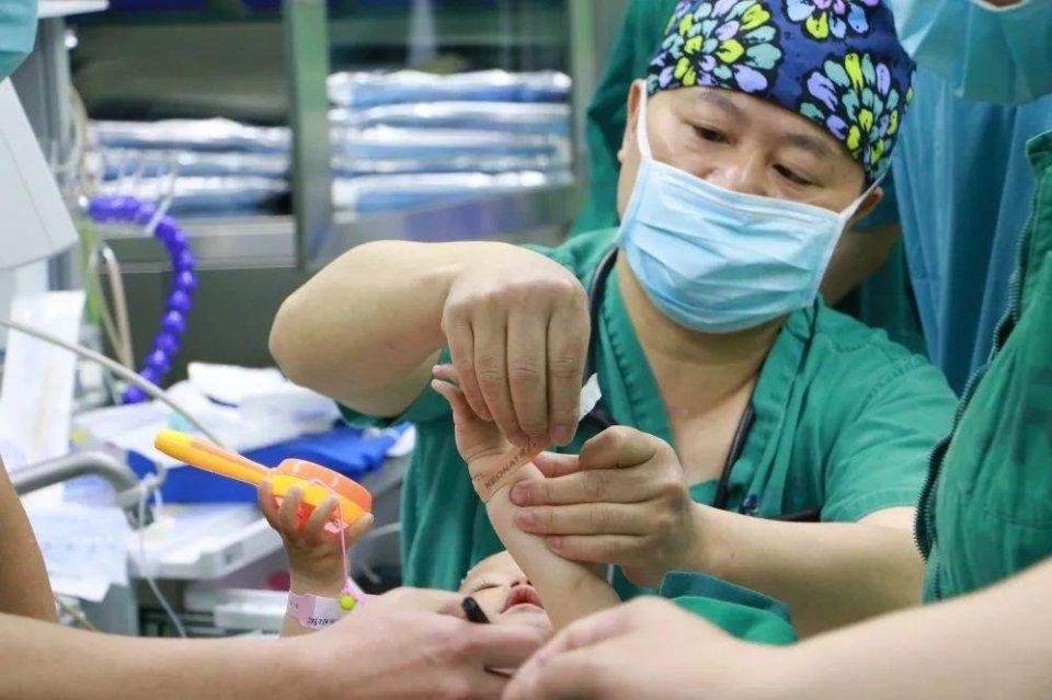 大新县妇婴监护型护送